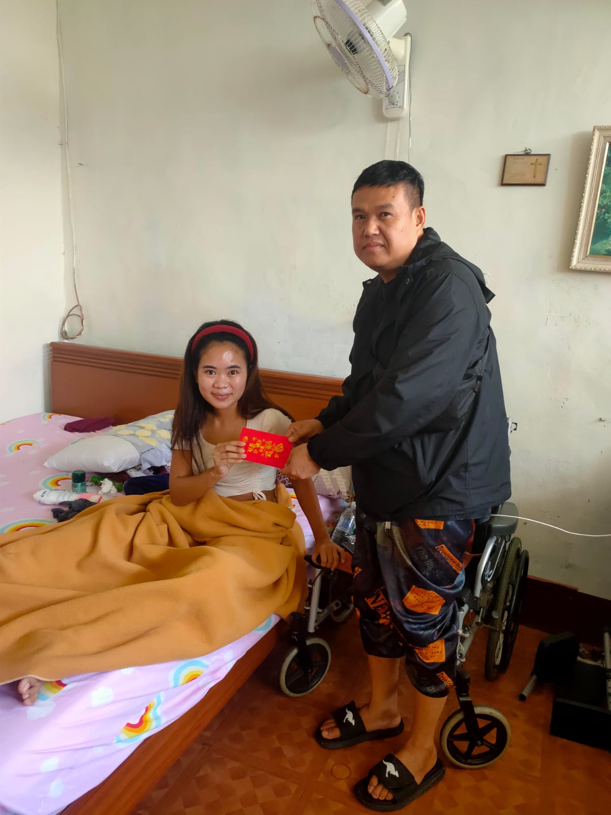 Pemberian Santunan untuk Sdri. Nadela Widiya Puspita asal Ponorogo